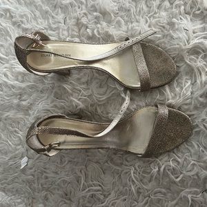 Gold stayer weitzman heel